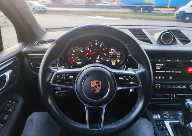 PORSCHE Macan T PDK