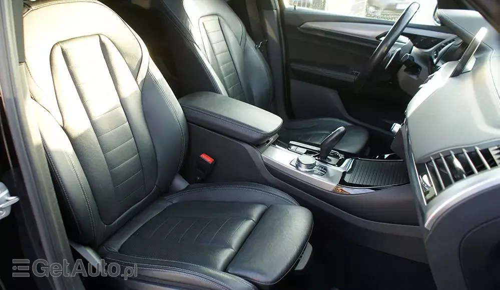 BMW X3 XDrive30i Advantage sport