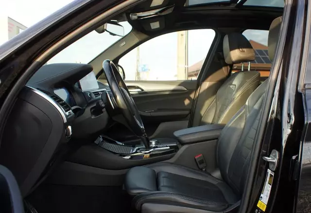 BMW X3 XDrive30i Advantage sport