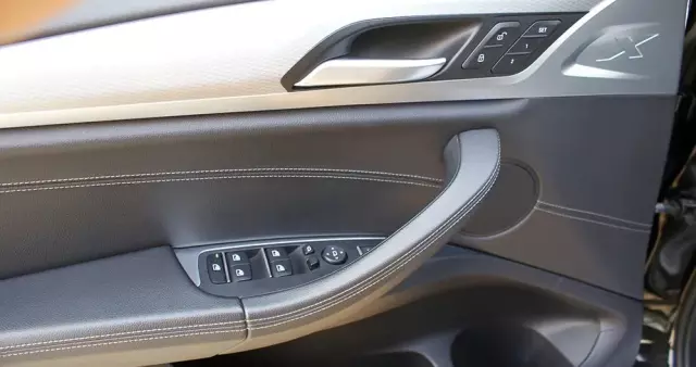 BMW X3 XDrive30i Advantage sport