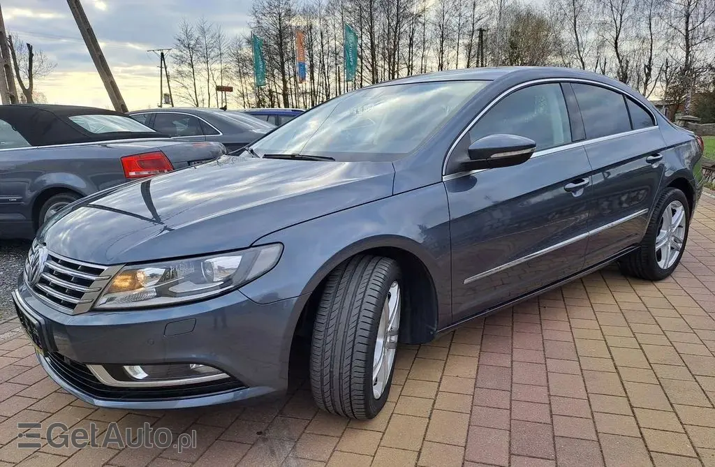 VOLKSWAGEN Passat CC 