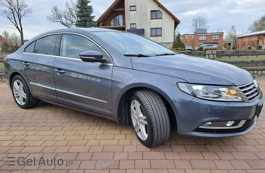 VOLKSWAGEN Passat CC 