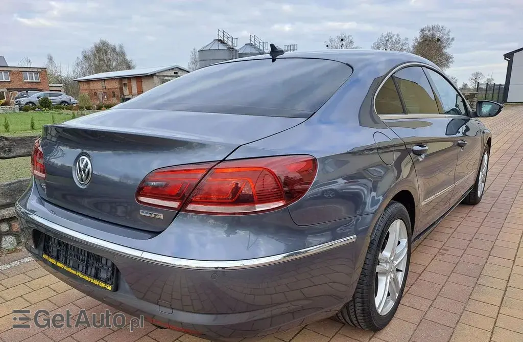 VOLKSWAGEN Passat CC 