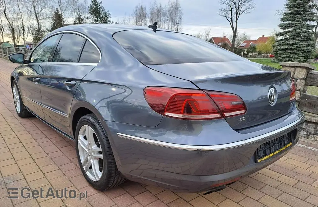 VOLKSWAGEN Passat CC 