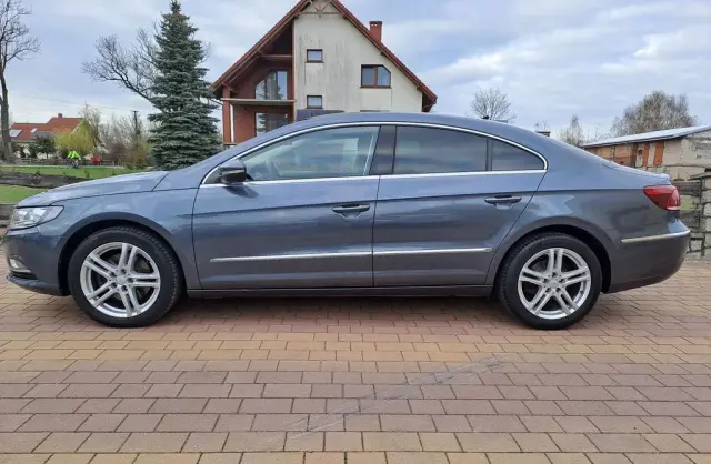 VOLKSWAGEN Passat CC 