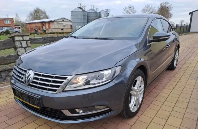 VOLKSWAGEN Passat CC 
