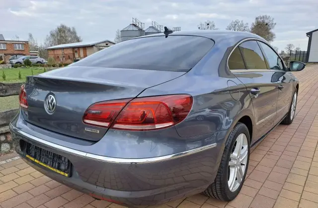 VOLKSWAGEN Passat CC 