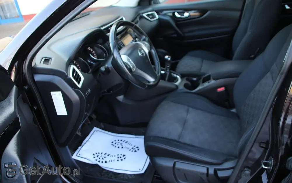 NISSAN Qashqai 1.6 DIG-T 360