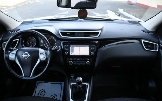 NISSAN Qashqai 1.6 DIG-T 360