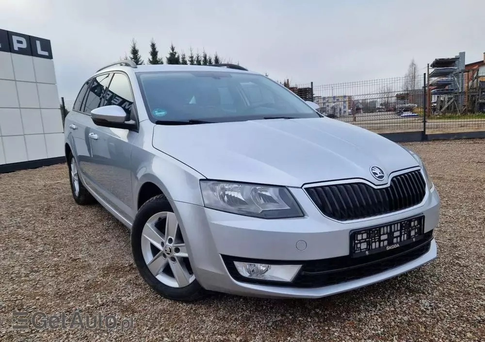 SKODA Octavia 1.6 TDI Edition DSG