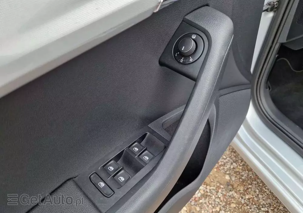 SKODA Octavia 1.6 TDI Edition DSG