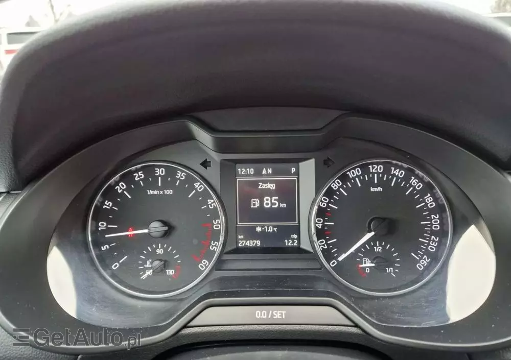 SKODA Octavia 1.6 TDI Edition DSG