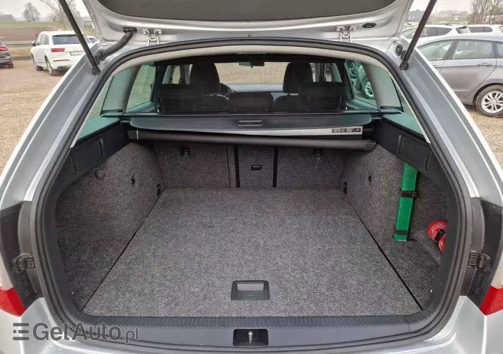 SKODA Octavia 1.6 TDI Edition DSG