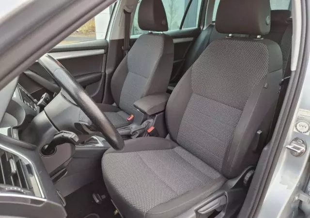 SKODA Octavia 1.6 TDI Edition DSG