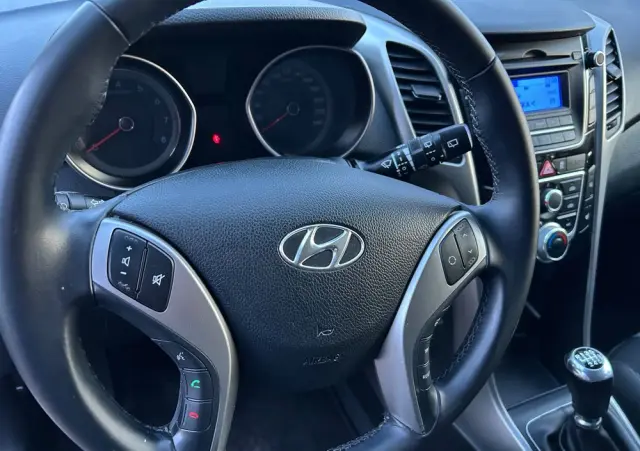 HYUNDAI I30 I30cw 1.4 Fifa World Cup Edition