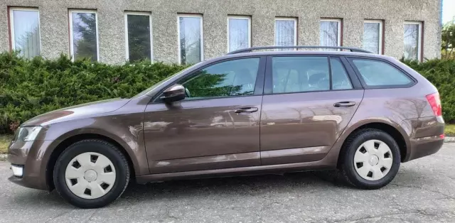 SKODA Octavia 