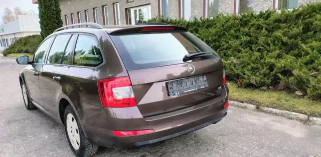 SKODA Octavia 