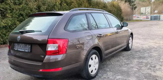 SKODA Octavia 