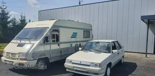 RENAULT R 11 