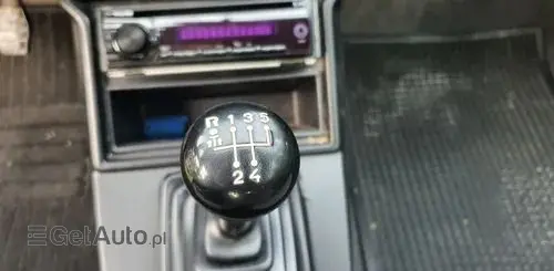 RENAULT R 11 