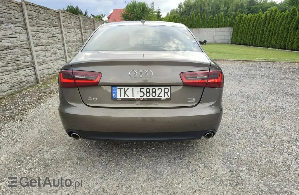 AUDI A6 