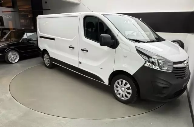 OPEL Vivaro 