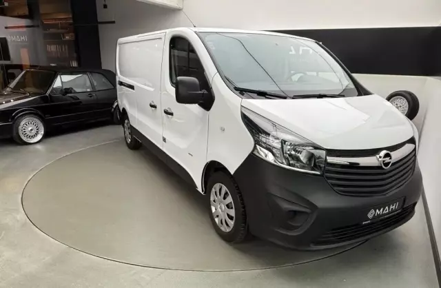 OPEL Vivaro 