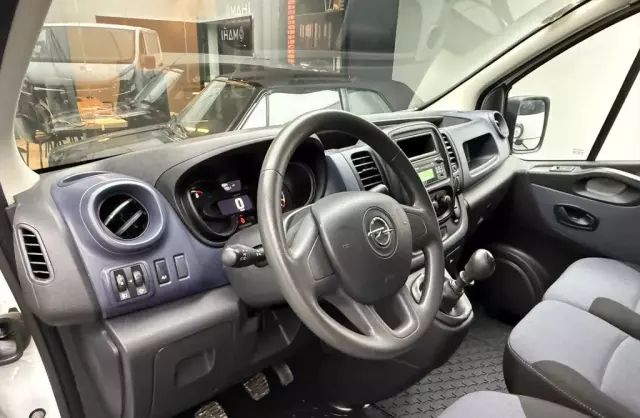 OPEL Vivaro 