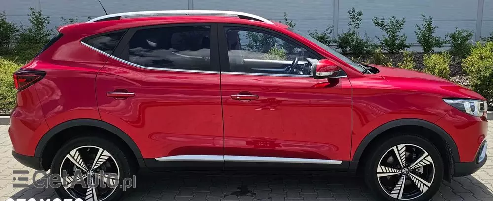 MG ZS 