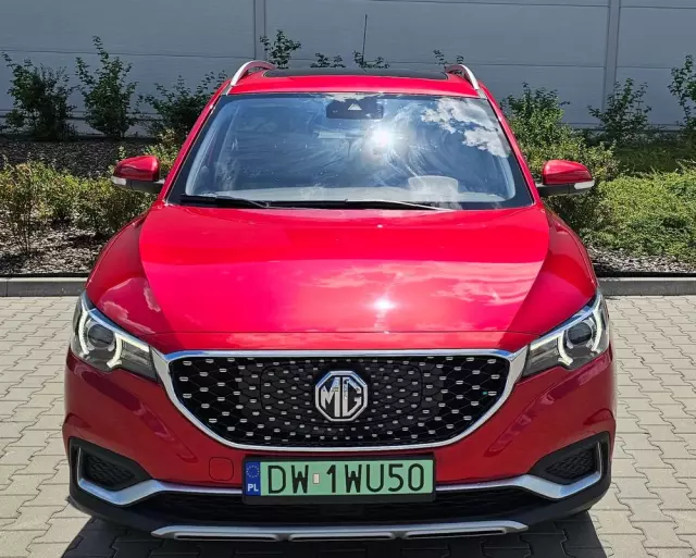MG ZS 