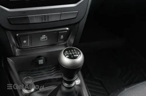 SSANGYONG/KGM Tivoli 