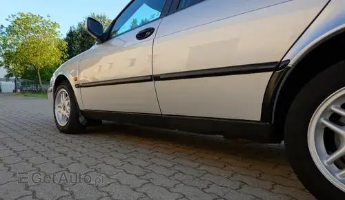 SAAB 900 