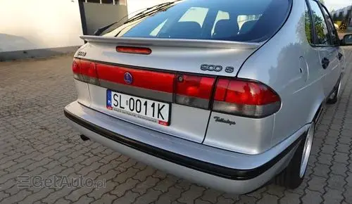 SAAB 900 