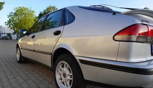 SAAB 900 