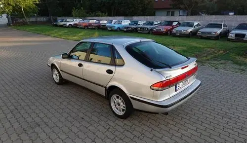 SAAB 900 