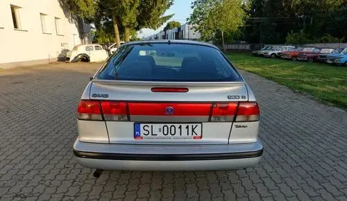 SAAB 900 