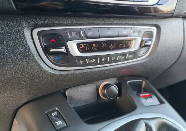 RENAULT Grand Scenic 2.0 16V 140 CVT Bose Edition