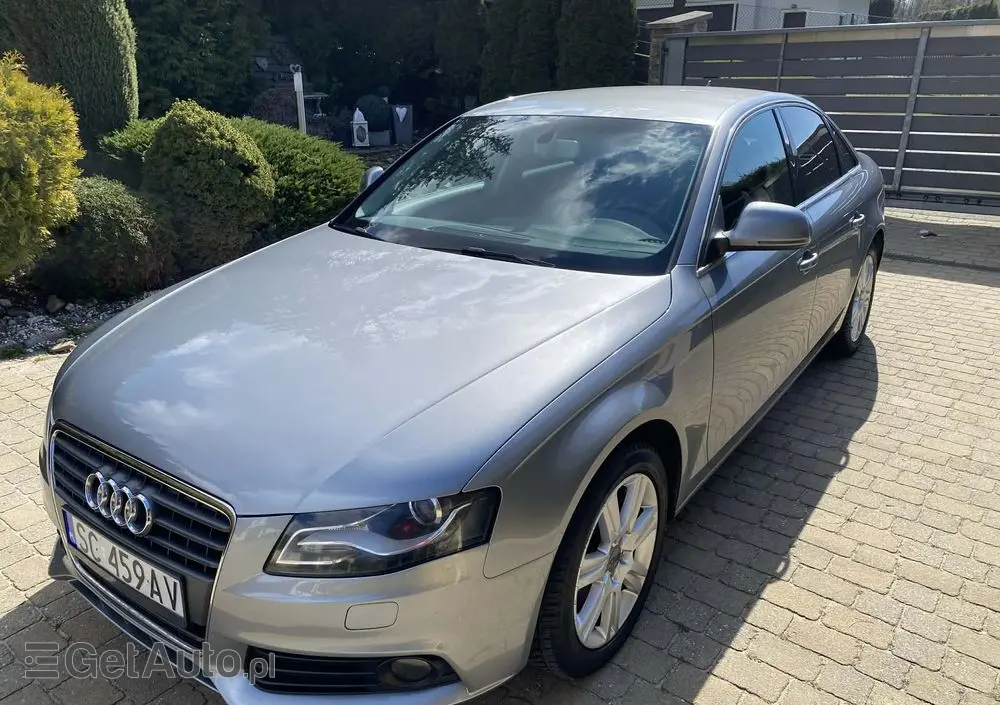 AUDI A4 Limousine 