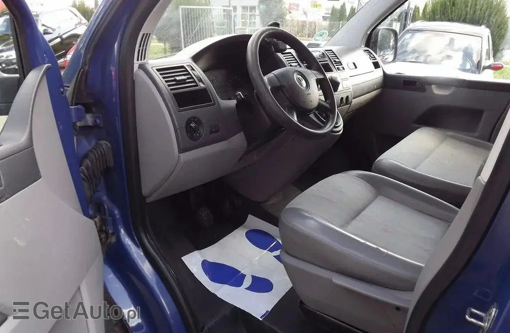VOLKSWAGEN TRANSPORTER 