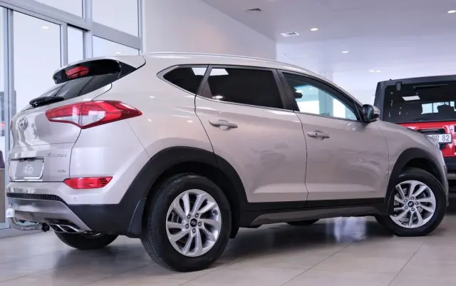 HYUNDAI Tucson 1.6 T-GDi Premium 4WD DCT