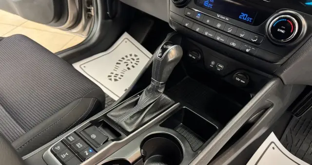 HYUNDAI Tucson 1.6 T-GDi Premium 4WD DCT