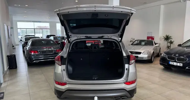 HYUNDAI Tucson 1.6 T-GDi Premium 4WD DCT