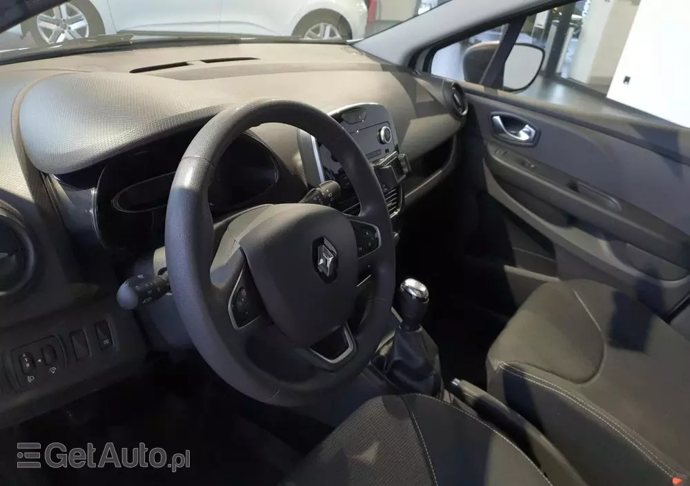 RENAULT Clio 0.9 TCe Life