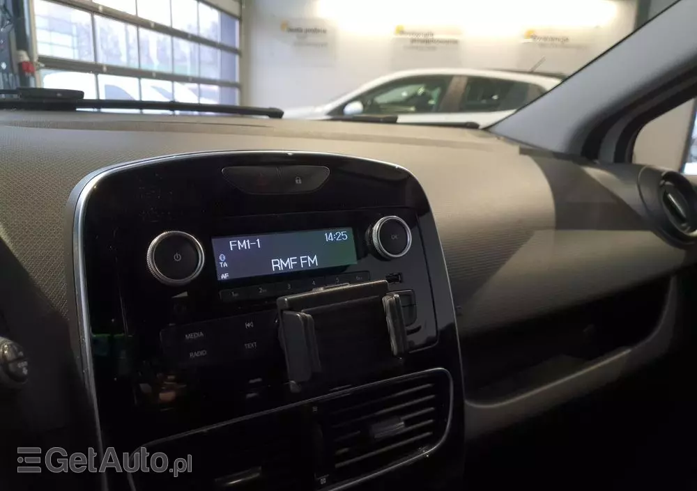 RENAULT Clio 0.9 TCe Life