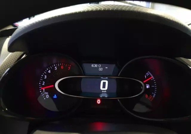 RENAULT Clio 0.9 TCe Life