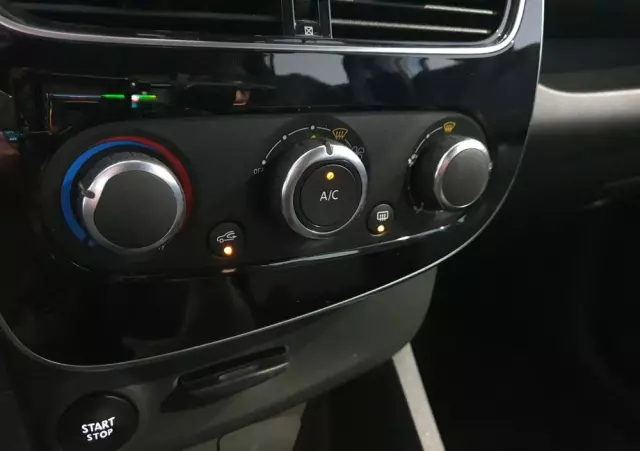 RENAULT Clio 0.9 TCe Life