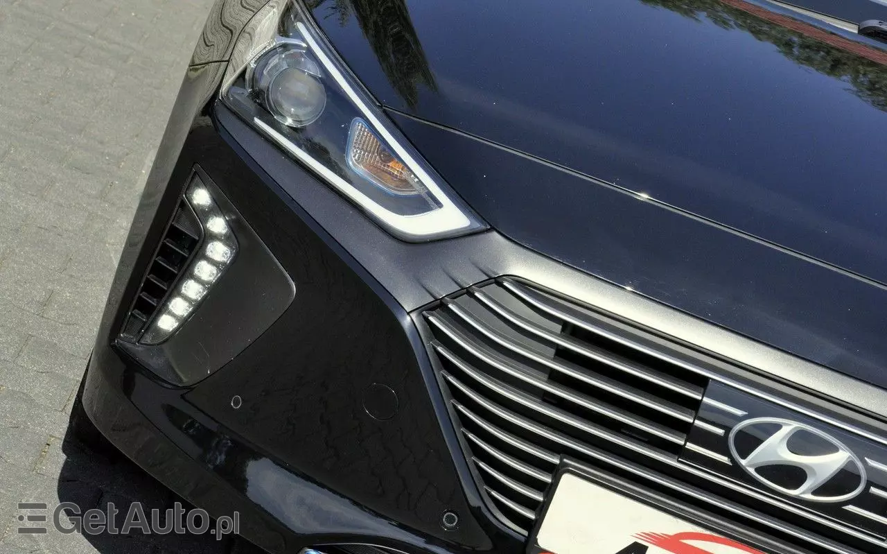 HYUNDAI IONIQ Hybrid Premium