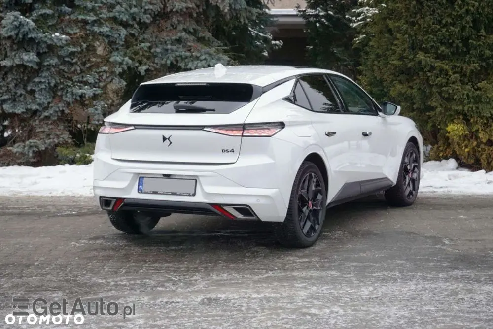 DS AUTOMOBILES DS 4 