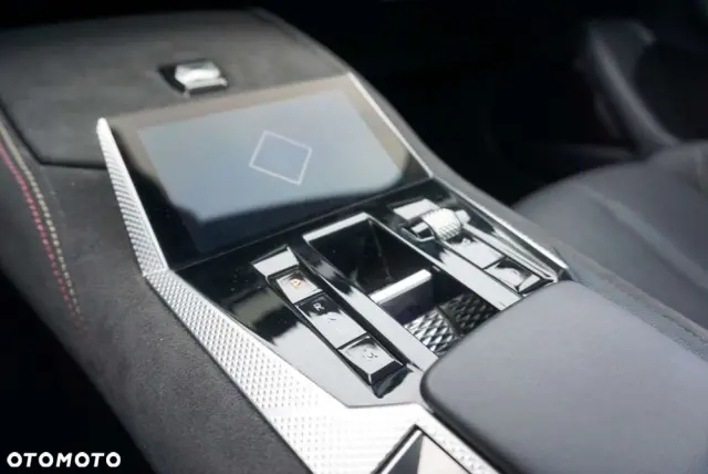 DS AUTOMOBILES DS 4 