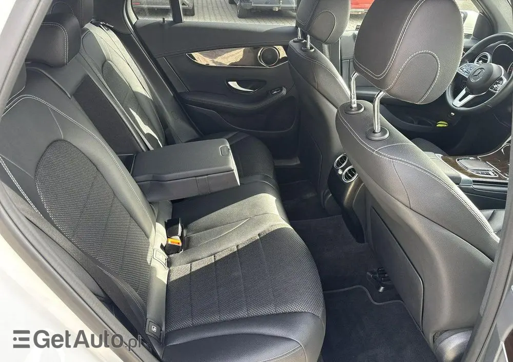MERCEDES-BENZ GLC 300 d 4-Matic